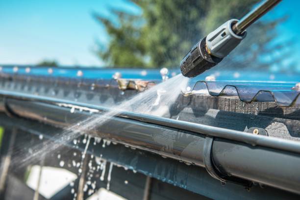 Best Roof Pressure Washing  in University Place, WA